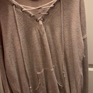 long sleeve hooded shirt